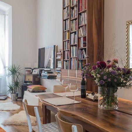 Spacious Old Town Luxury Apartment Линц Экстерьер фото