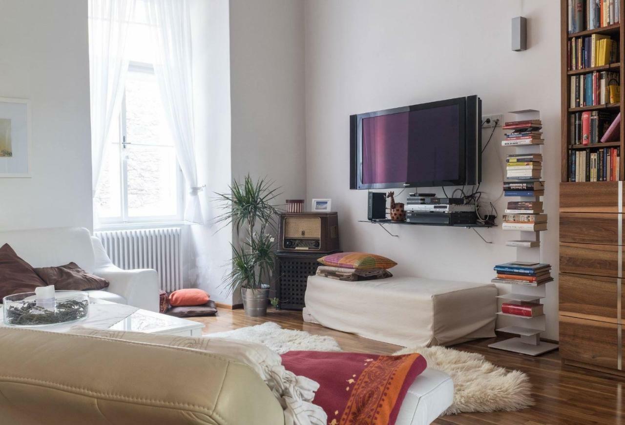 Spacious Old Town Luxury Apartment Линц Экстерьер фото