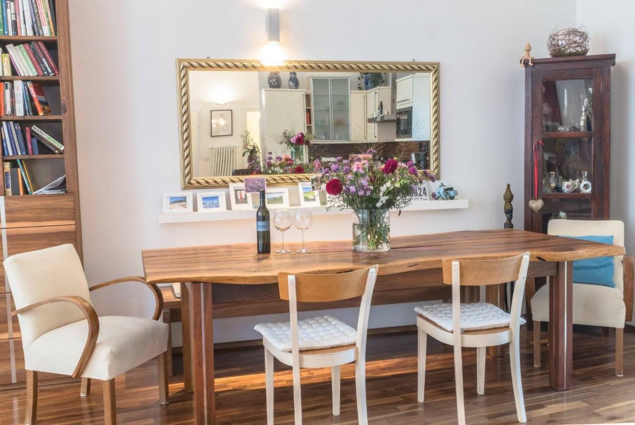 Spacious Old Town Luxury Apartment Линц Экстерьер фото