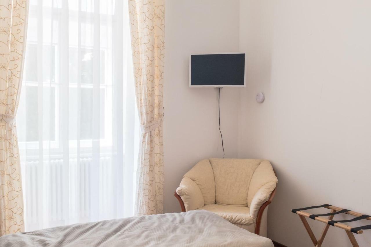 Spacious Old Town Luxury Apartment Линц Экстерьер фото
