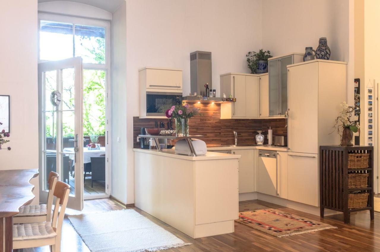 Spacious Old Town Luxury Apartment Линц Экстерьер фото