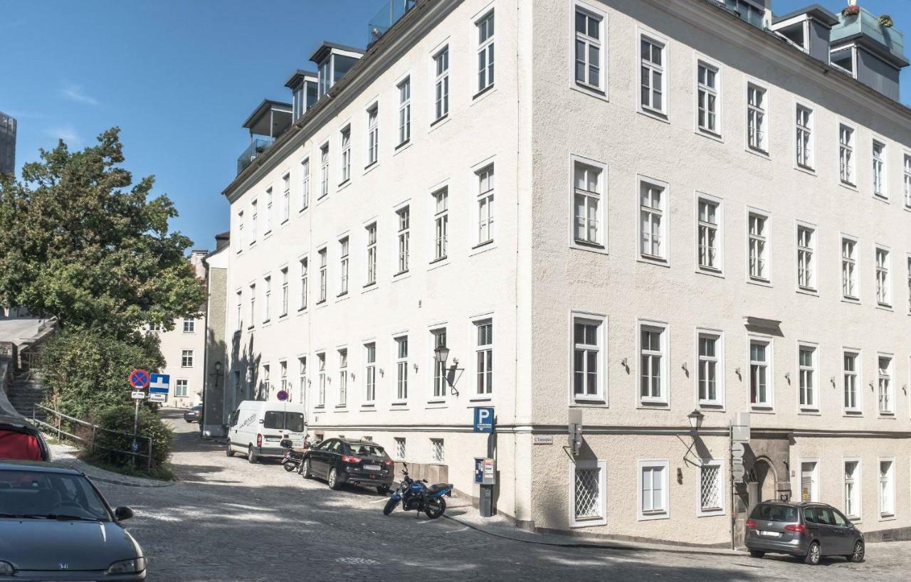 Spacious Old Town Luxury Apartment Линц Экстерьер фото
