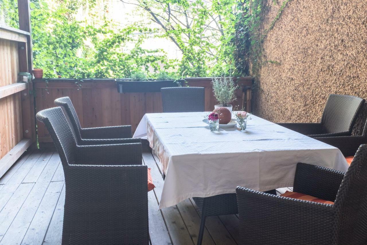 Spacious Old Town Luxury Apartment Линц Экстерьер фото